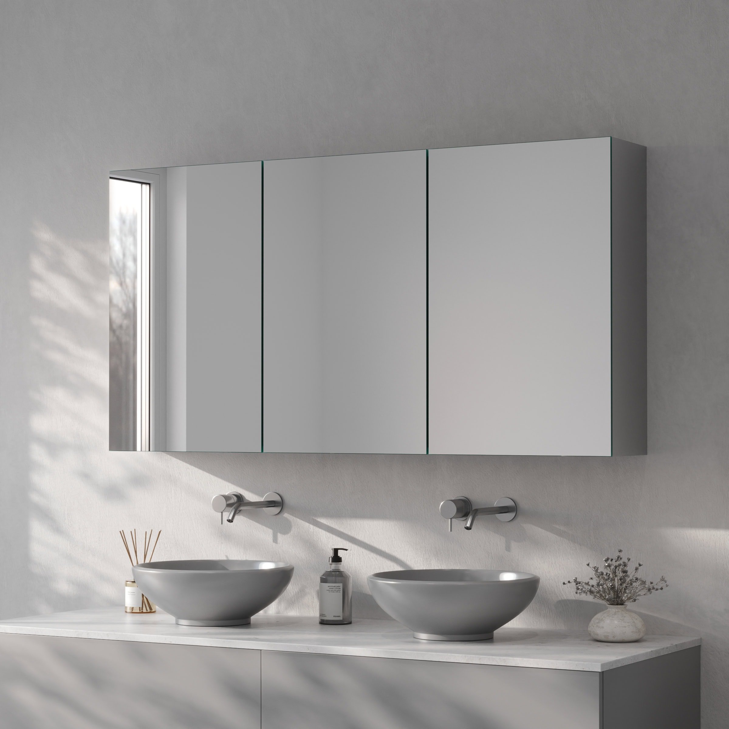 Spiegelschrank fürs Bad aus Aluminium - Alumira - silber